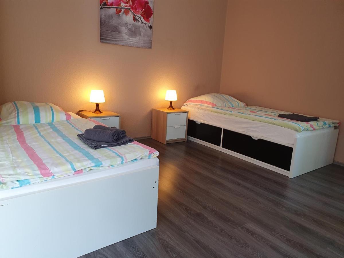 Grosse Ferienwohnung An Der Rheinpromenade Three Дуйсбург Екстер'єр фото