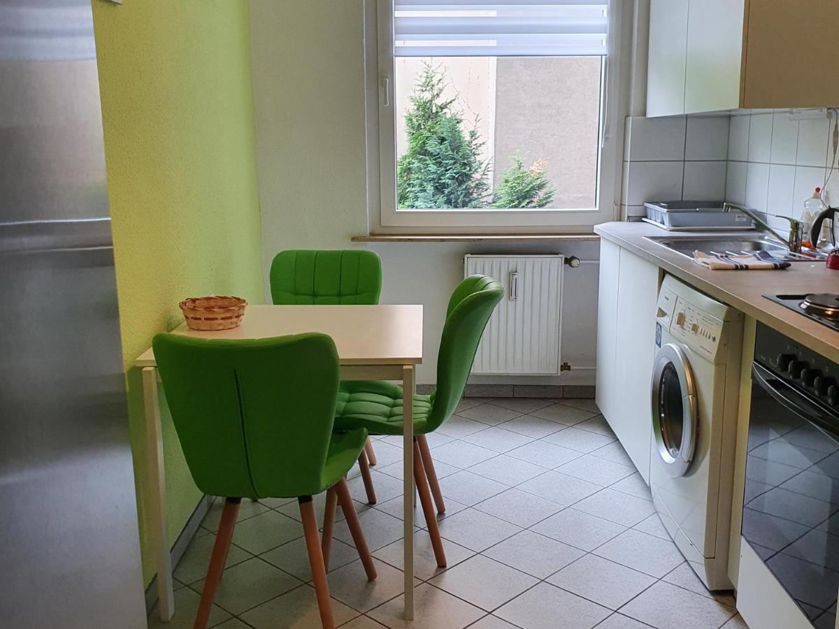 Grosse Ferienwohnung An Der Rheinpromenade Three Дуйсбург Екстер'єр фото